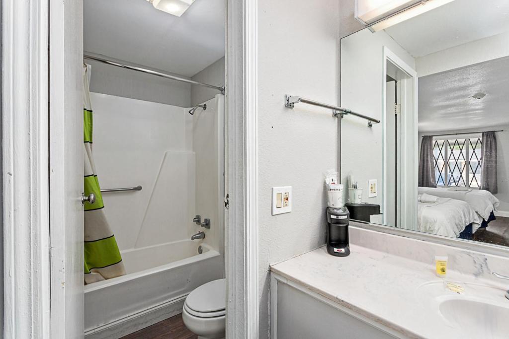 Golden Isles Inn & Suites Brunswick Luaran gambar