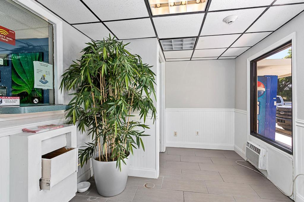Golden Isles Inn & Suites Brunswick Luaran gambar